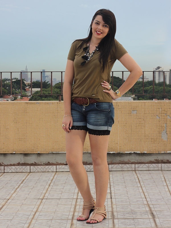 modelo de short com renda