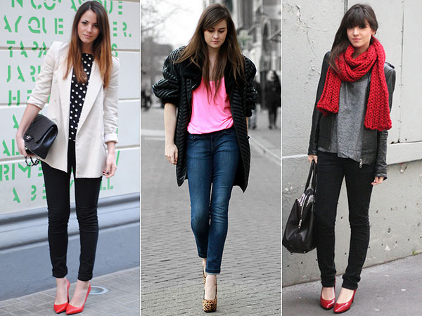 calça jeans com scarpin vermelho