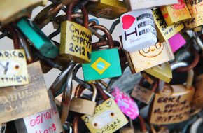 Paris – Pont des Arts e os cadeados do amor