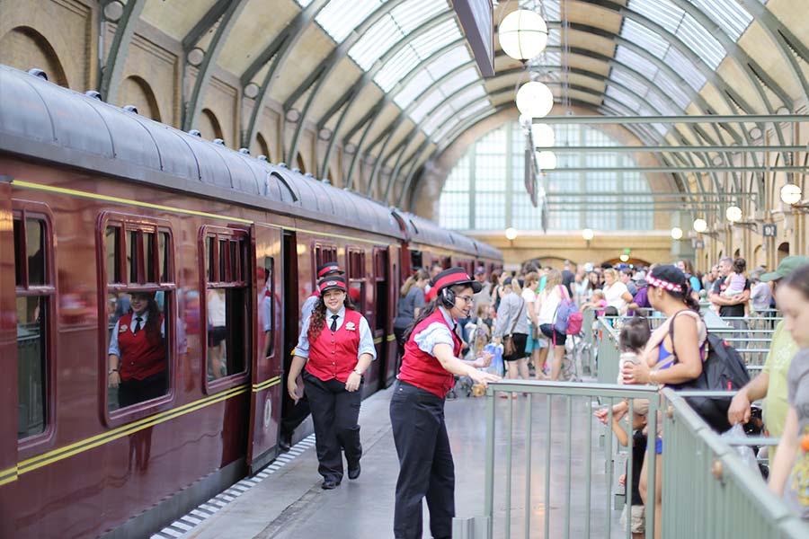 Dentro de uma das estações