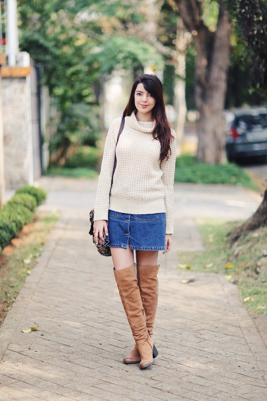 look saia jeans e bota