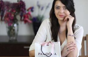 Como descobrir o tamanho ideal de seu bracelete e anel PANDORA